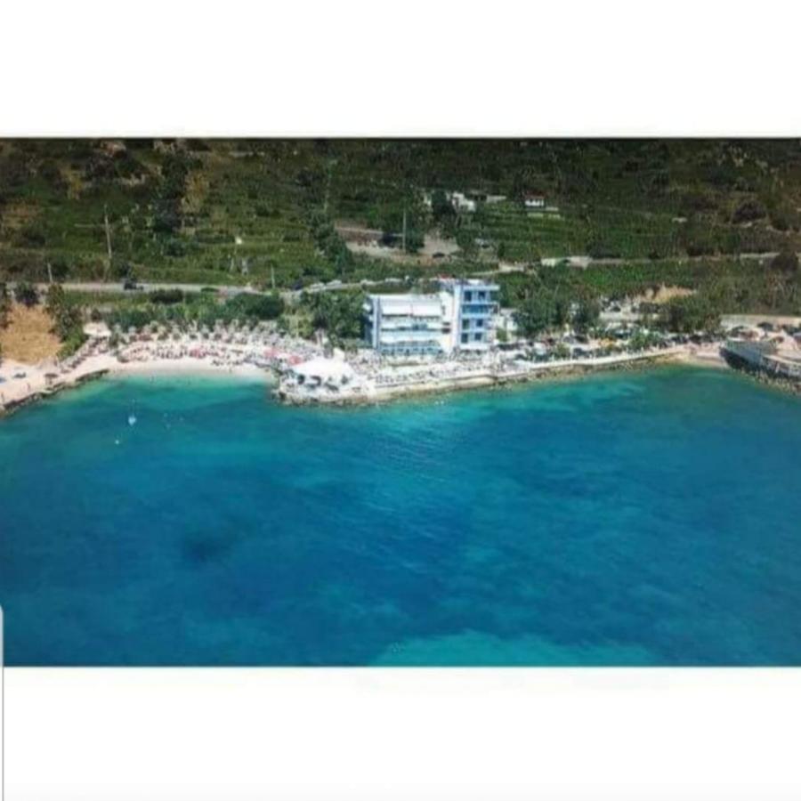 Helia Hotel
